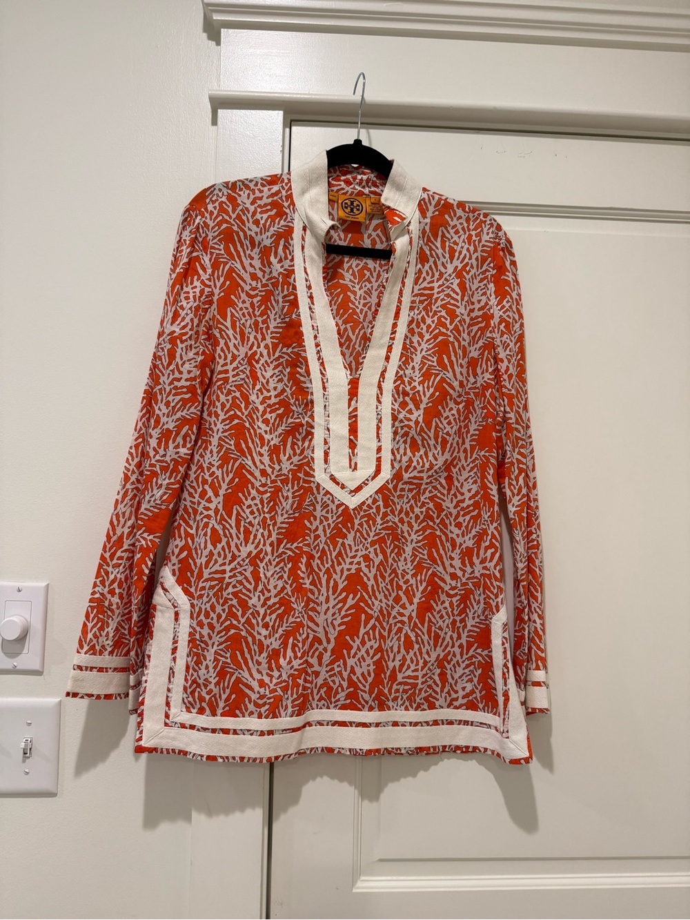 Tory Burch Coral-Print Long-Sleeve Tunic with Cream Trim